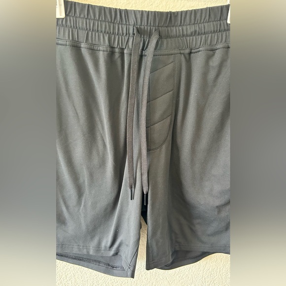 Outdoor Voices‎ Men's Black CloudKnit 7" Short SZ M - Picture 3 of 6